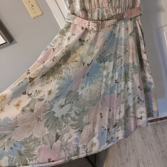 Vintage Floral Pastel Dress - Picture 6 of 10